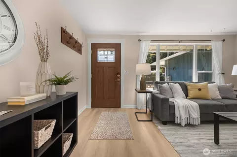 Entry Way - 9236 NE 191st St, Bothell, WA 98011 photo 1 of 2