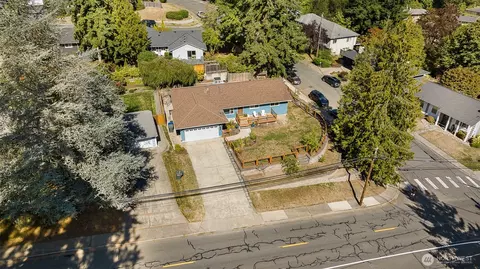 View/Area - 9236 NE 191st St, Bothell, WA 98011 photo 1 of 4