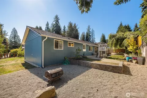 Exterior - 9236 NE 191st St, Bothell, WA 98011 photo 7 of 7