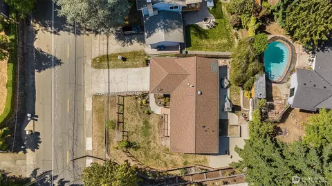 View/Area - 9236 NE 191st St, Bothell, WA 98011 photo 3 of 4