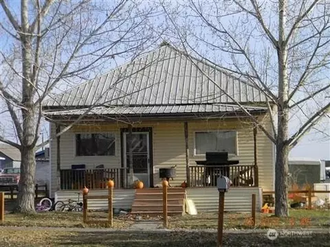 202 N Division St, Odessa, WA 99159
