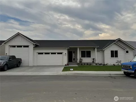 634 S Juli Ave, East Wenatchee, WA 98802