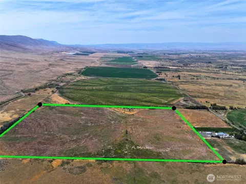 11334 Pumphouse Rd, White Swan, WA 98952
