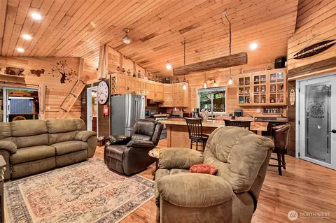 1124 Alder Ln, Sumas, WA 98295