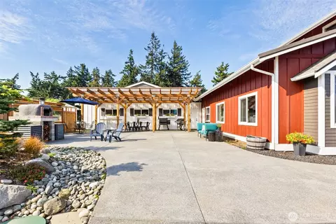 Exterior - 135 Edgington Dr, Sequim, WA 98382 photo 9 of 11
