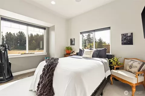 Bedroom - 135 Edgington Dr, Sequim, WA 98382 photo 2 of 3