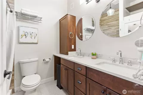 Bath - 135 Edgington Dr, Sequim, WA 98382 photo 1 of 5