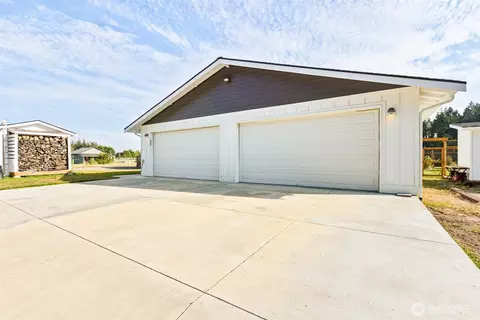 Exterior - 135 Edgington Dr, Sequim, WA 98382 photo 4 of 11