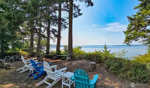 104 Estenson Rd, Lopez Island, WA 98261