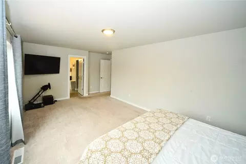 Bedroom - 1338 Cascade St, Sultan, WA 98294 photo 2 of 2