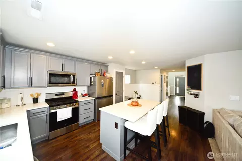Kitchen - 1338 Cascade St, Sultan, WA 98294 photo 3 of 3