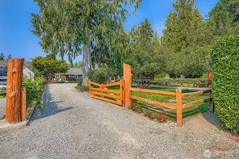 14749 442nd Ave SE, North Bend, WA 98045