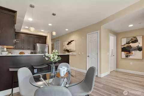 10047 Main St #305, Bellevue, WA 98004