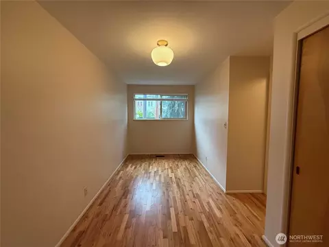 Bedroom - 520 Sumner Ave #524, Sumner, WA 98390 photo 1 of 2