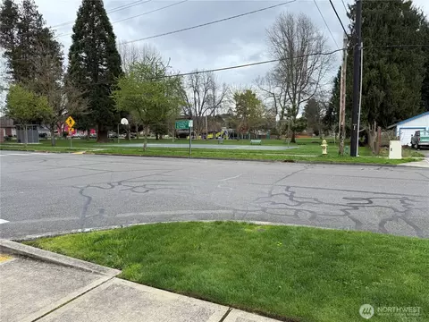 Exterior - 520 Sumner Ave #524, Sumner, WA 98390 photo 6 of 6