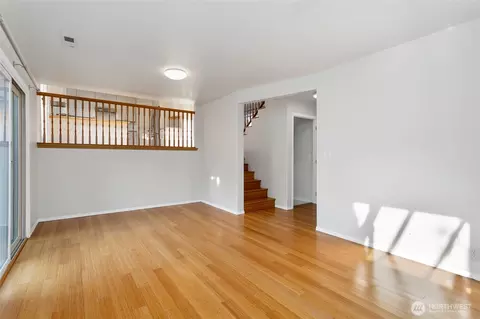 Living - 5804 11th Ave W, Everett, WA 98203 photo 3 of 4