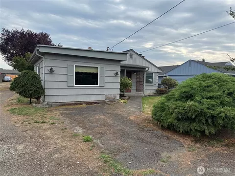 1935 Snively Ave, Chehalis, WA 98532