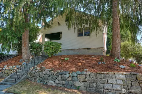 1222 N 11th St, Tacoma, WA 98403