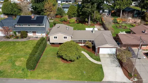 16704 SE 28th St, Bellevue, WA 98008