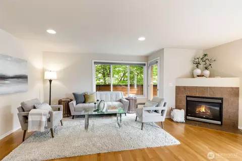 11209 Greenwood Ave N #A, Seattle, WA 98133