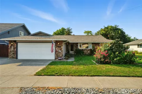 2122 Leonard Dr, Walla Walla, WA 99362