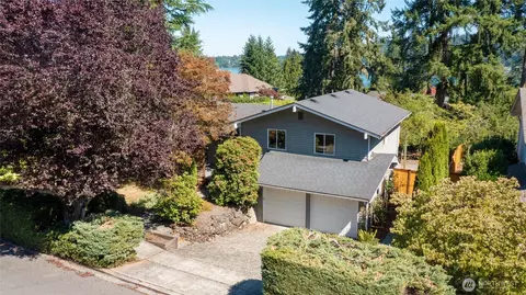 18204 NE 31st St, Redmond, WA 98052