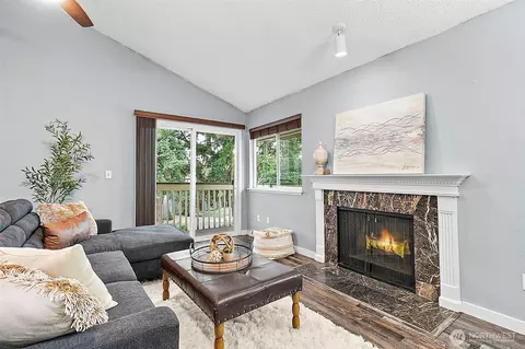 23625 112th Ave SE #G201, Kent, WA 98031