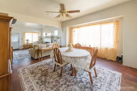 Dining - 1111 Maple St, Everett, WA 98201 photo 1 of 3
