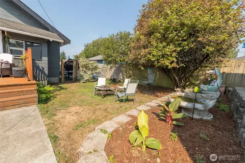 Exterior - 1111 Maple St, Everett, WA 98201 photo 4 of 9