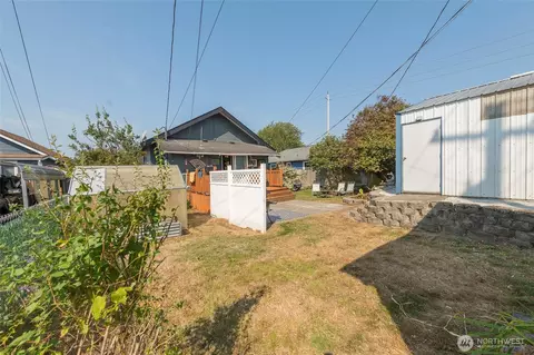Exterior - 1111 Maple St, Everett, WA 98201 photo 9 of 9