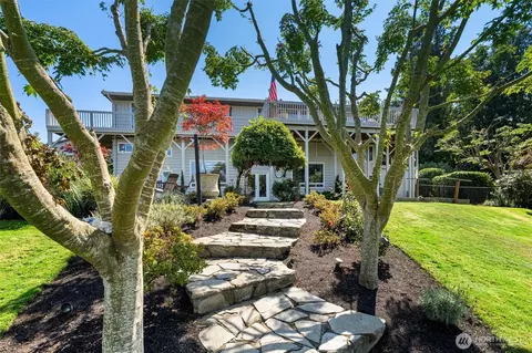 Exterior - 5152 Sound Ave, Everett, WA 98203 photo 4 of 6