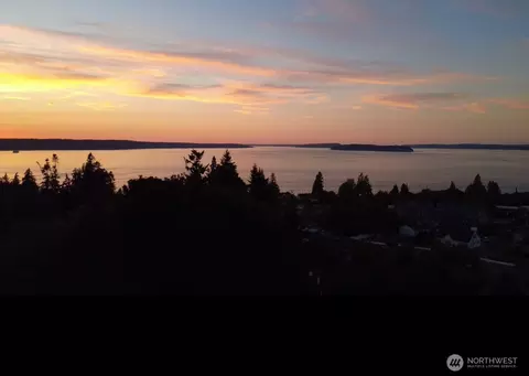 View/Area - 5152 Sound Ave, Everett, WA 98203 photo 3 of 4