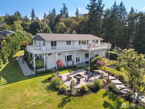 Exterior - 5152 Sound Ave, Everett, WA 98203 photo 2 of 6