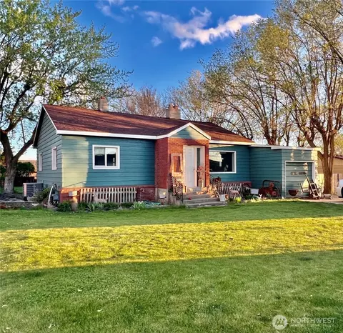 1006 E Dobson Rd, Odessa, WA 99159