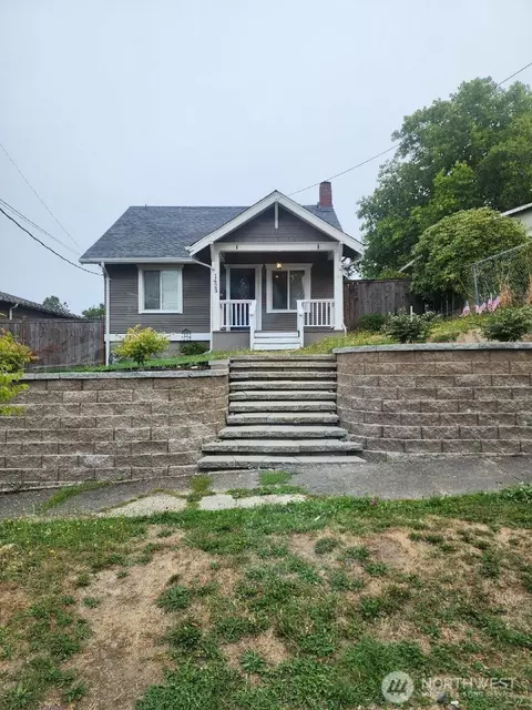 1423 S 44th St, Tacoma, WA 98418