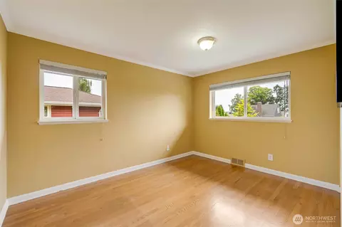 Bedroom - 811 Rucker Ave, Everett, WA 98201 photo 3 of 5