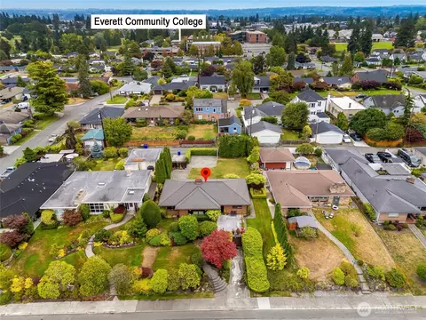 View/Area - 811 Rucker Ave, Everett, WA 98201 photo 4 of 6