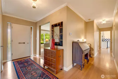 Entry Way - 811 Rucker Ave, Everett, WA 98201 photo 2 of 3
