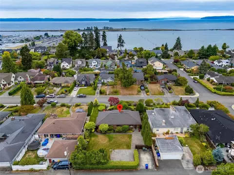 View/Area - 811 Rucker Ave, Everett, WA 98201 photo 6 of 6