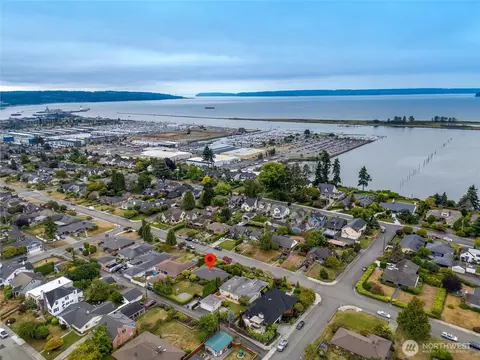 View/Area - 811 Rucker Ave, Everett, WA 98201 photo 3 of 6