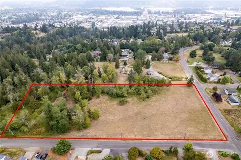 11919 8th St E, Edgewood, WA 98372 photo 4