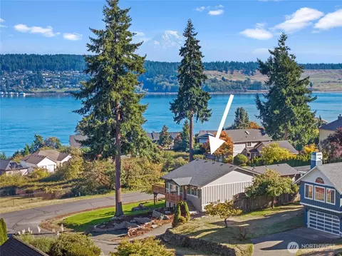 1268 Pilchuck Dr, Fox Island, WA 98333