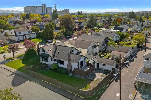 View/Area - 1102 Rucker Ave, Everett, WA 98201 photo 2 of 3