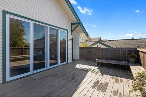 Exterior - 1102 Rucker Ave, Everett, WA 98201 photo 3 of 3
