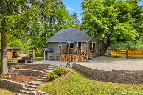16105 Cedar Falls Rd SE, North Bend, WA 98045