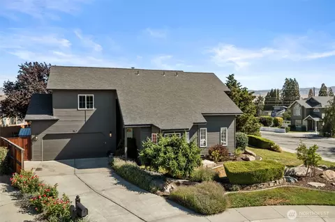 702 Kriewald Ct, Wenatchee, WA 98801