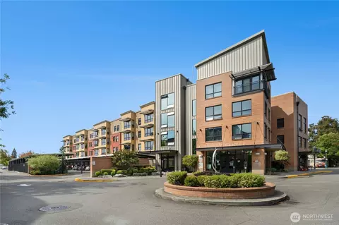 210 W Pioneer Ave #312, Puyallup, WA 98371