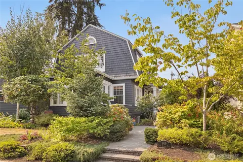 909 21st Ave E, Seattle, WA 98112