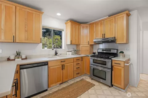 22124 49th Ave SE, Bothell, WA 98021 photo 17