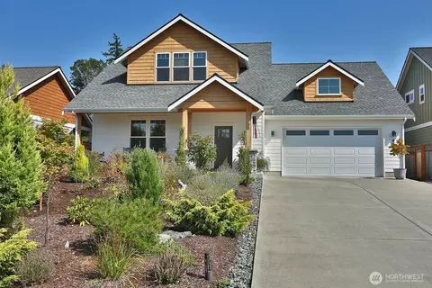 4967 Eagle Ridge Dr, Freeland, WA 98249